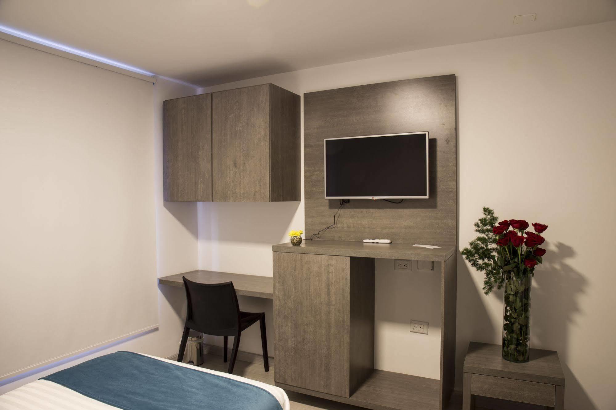 Agora Suites Self-Service Boutique Hotel Богота Екстериор снимка