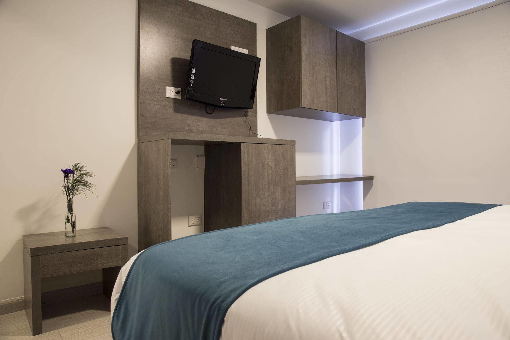 Agora Suites Self-Service Boutique Hotel Богота Екстериор снимка
