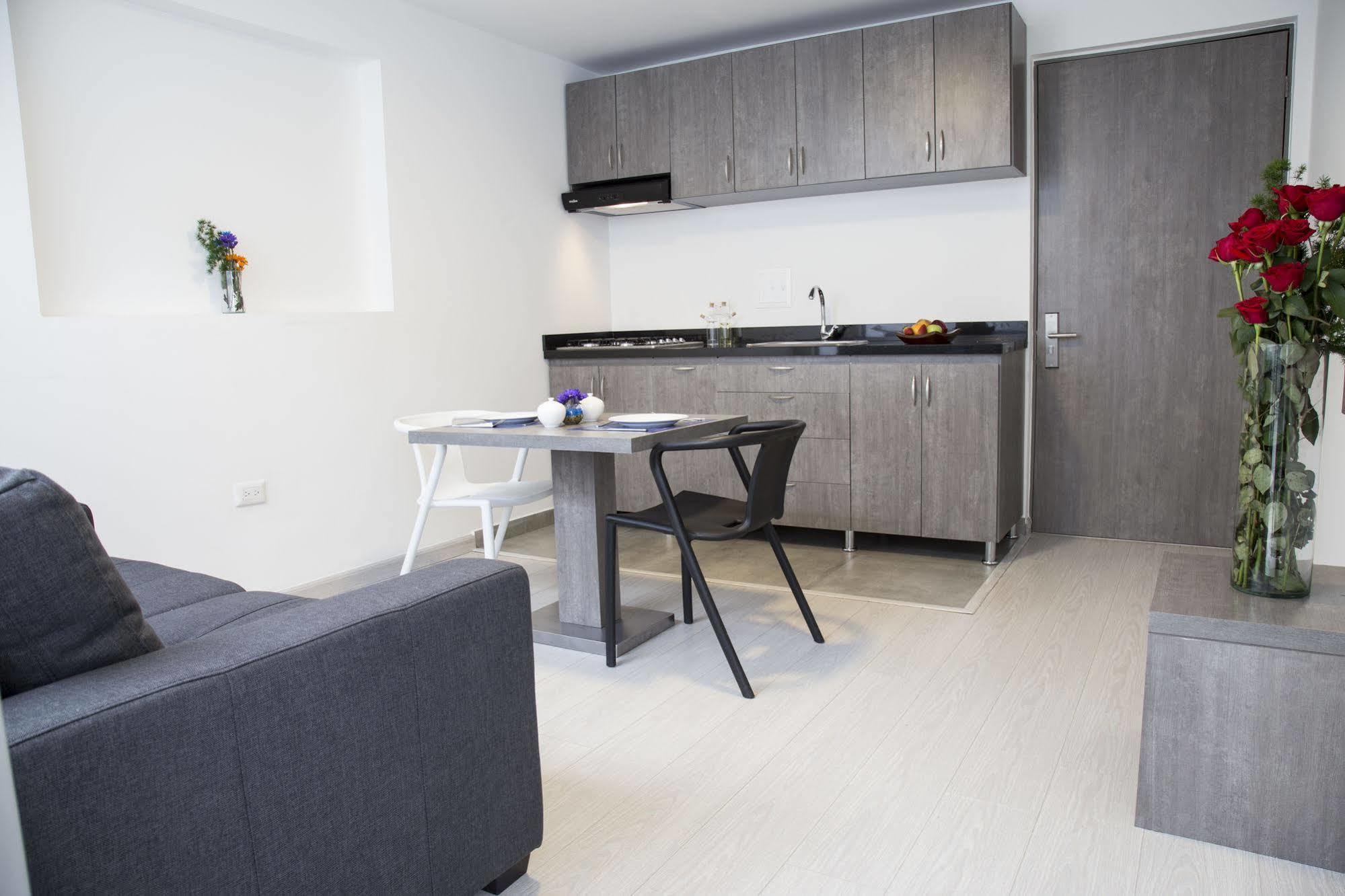 Agora Suites Self-Service Boutique Hotel Богота Екстериор снимка