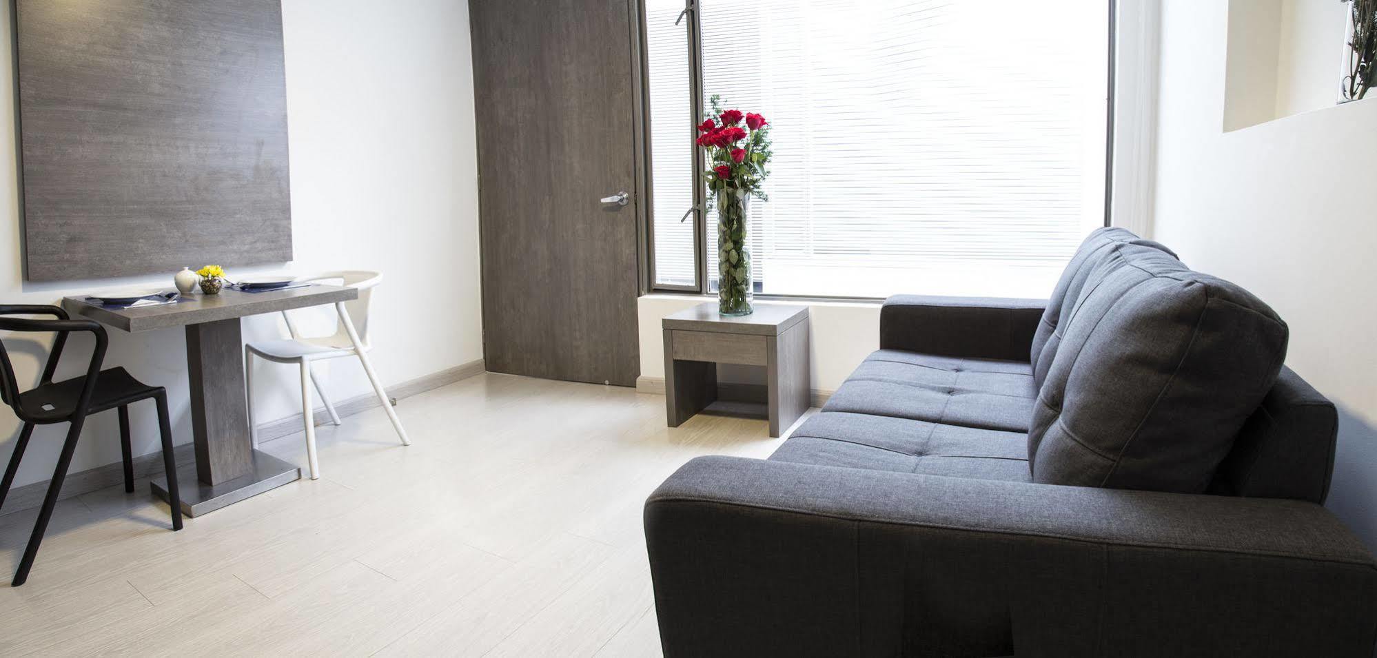 Agora Suites Self-Service Boutique Hotel Богота Екстериор снимка
